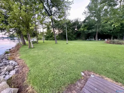 40 Buttercup Drive Guntersville AL 35976