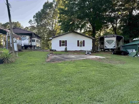 40 Buttercup Drive Guntersville AL 35976