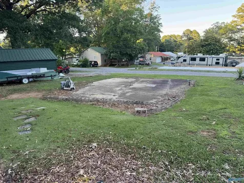 40 Buttercup Drive Guntersville AL 35976