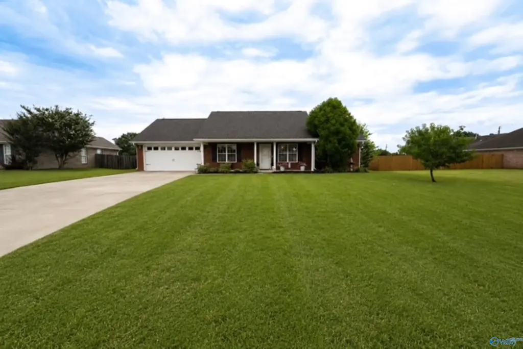 18344 Foxford Lane Athens AL 35613