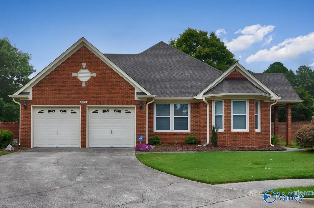 1809 Edgemere Court SE Huntsville AL 35803