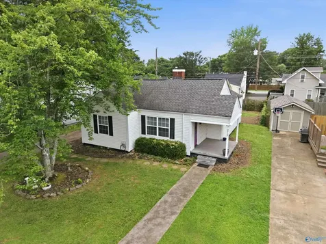 2707 Hastings Road SW Huntsville AL 35801