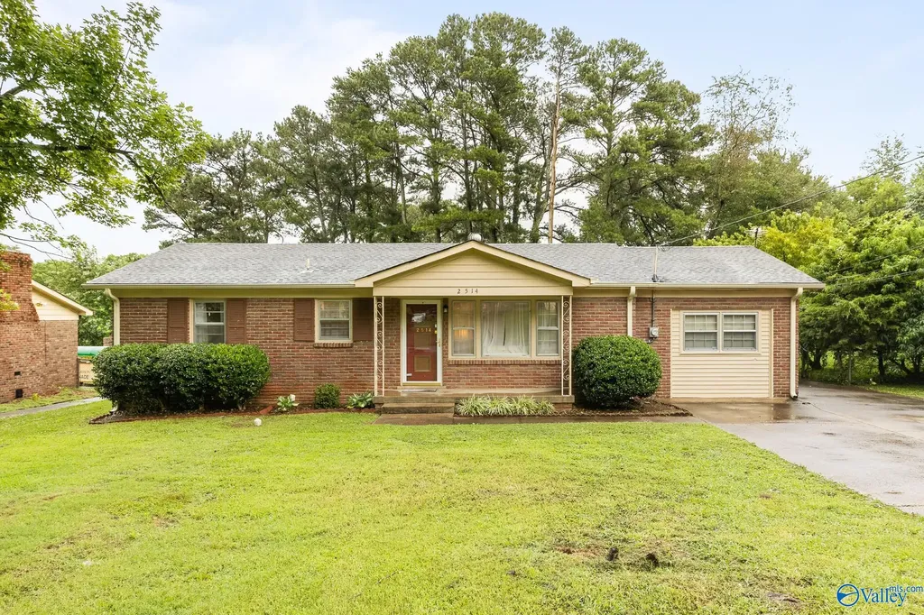 2514 Birchfield Street NW Huntsville AL 35810