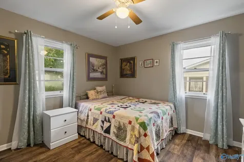 2514 Birchfield Street NW Huntsville AL 35810