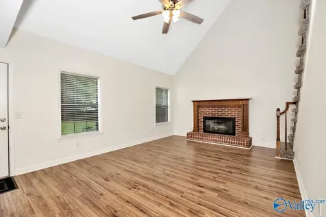 129 Tammy Gaines Lane Huntsville AL 35811