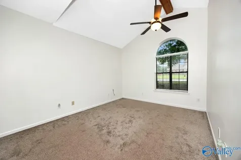 129 Tammy Gaines Lane Huntsville AL 35811