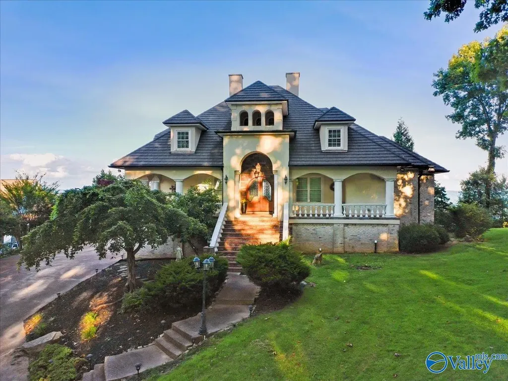 1321 Cardessa Lane Grant AL 35747