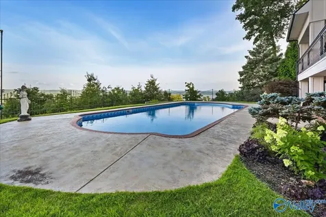 1321 Cardessa Lane Grant AL 35747