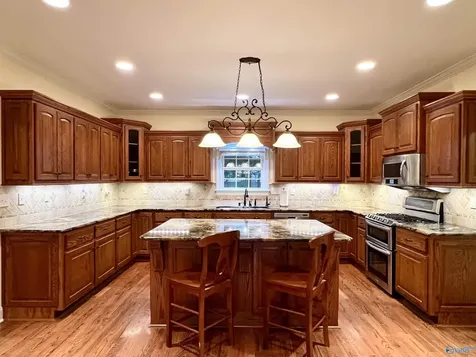 100 Forest Bend Drive Huntsville AL 35806