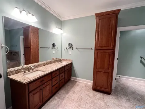 100 Forest Bend Drive Huntsville AL 35806