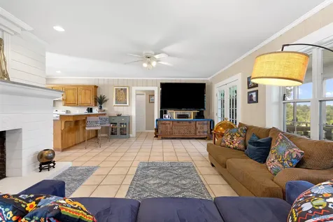 2331 Buck Island Drive Guntersville AL 35976