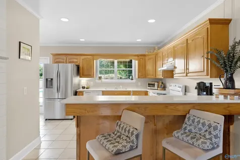 2331 Buck Island Drive Guntersville AL 35976