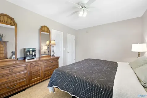 2331 Buck Island Drive Guntersville AL 35976