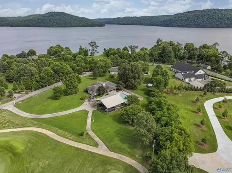 2331 Buck Island Drive Guntersville AL 35976