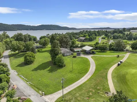 2331 Buck Island Drive Guntersville AL 35976