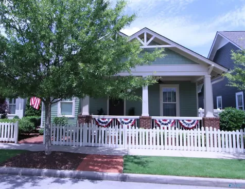 102 Hillcrest Avenue NW Huntsville AL 35806