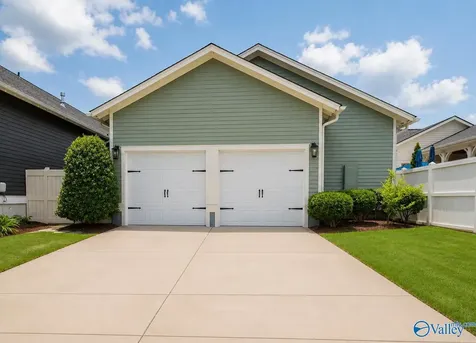 102 Hillcrest Avenue NW Huntsville AL 35806