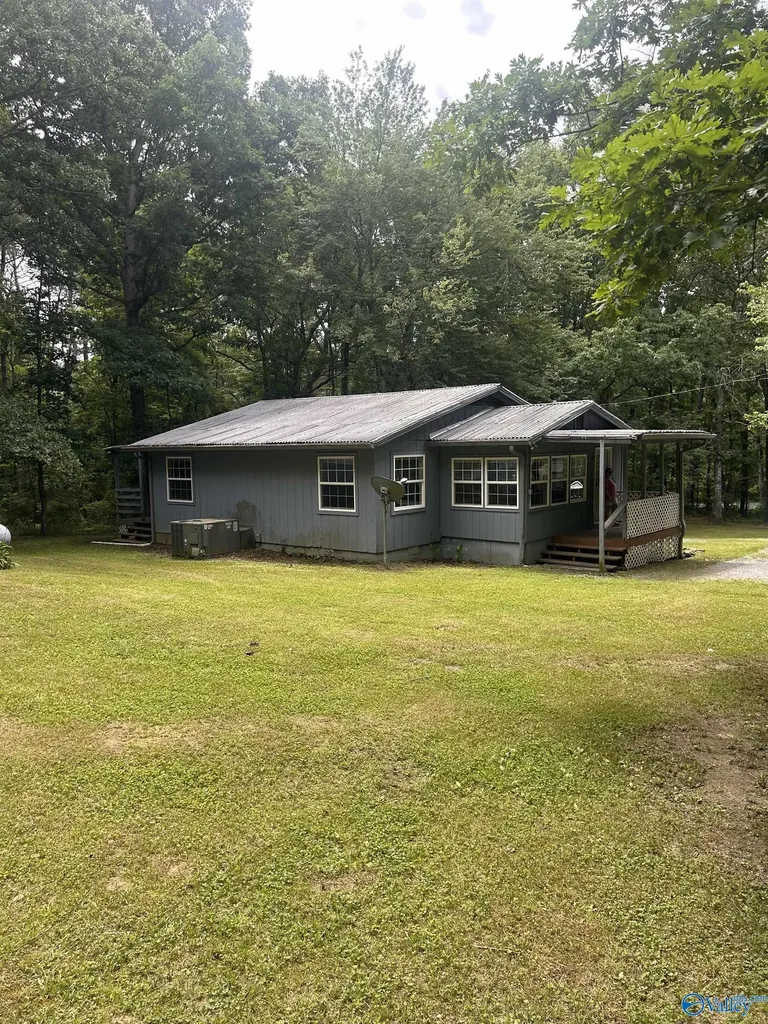 1982 County Road 106 Mentone AL 35984