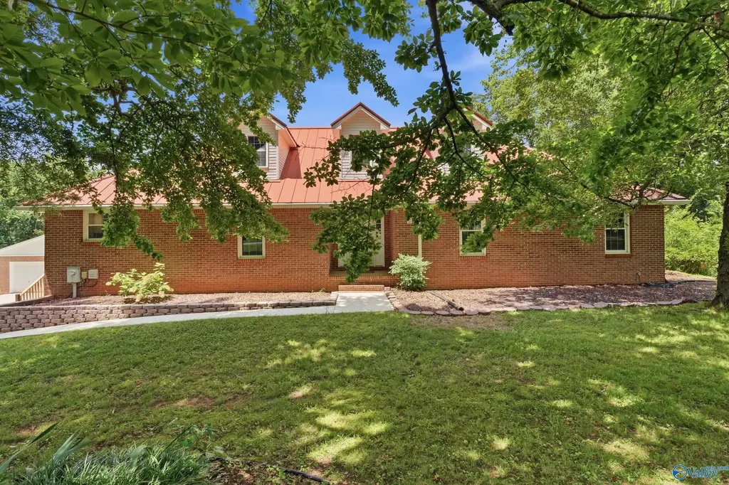103 Ce Lee Drive NW Huntsville AL 35806