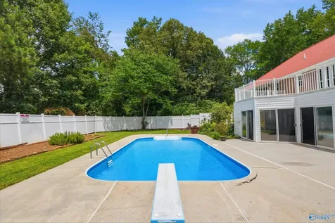 103 Ce Lee Drive NW Huntsville AL 35806