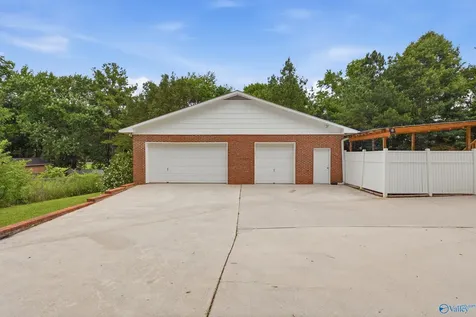 103 Ce Lee Drive NW Huntsville AL 35806