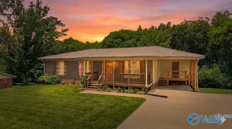 4708 Lloyd Street Guntersville AL 35976