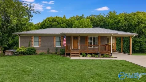 4708 Lloyd Street Guntersville AL 35976