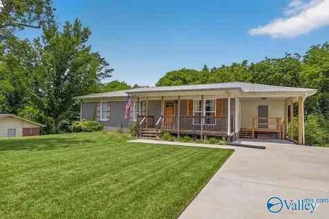 4708 Lloyd Street Guntersville AL 35976