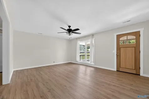 4708 Lloyd Street Guntersville AL 35976