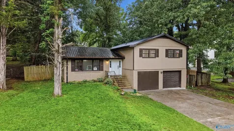4703 Wellington Point NW Huntsville AL 35816