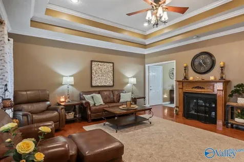 1304 Cardessa Lane Grant AL 35747
