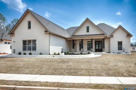 123 Lanwood Drive Huntsville AL 35811