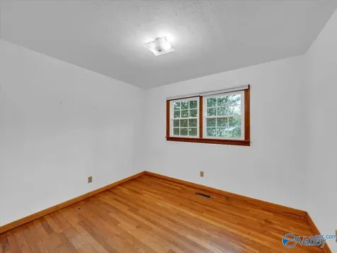 1911 Ruth Street Scottsboro AL 35769
