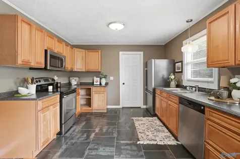 4036 Knollbrook Drive Huntsville AL 35810