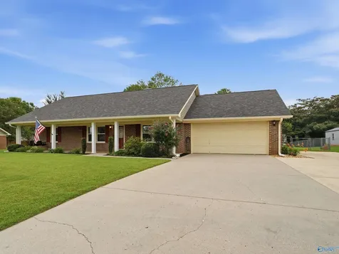 122 Wickstone Road Meridianville AL 35759