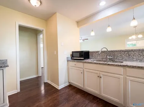 1808 Dailey Terrace Huntsville AL 35816