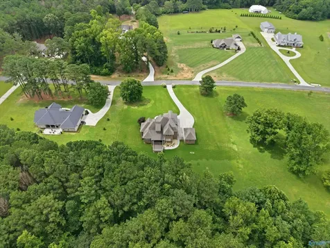 198 Worthington Lane Guntersville AL 35976