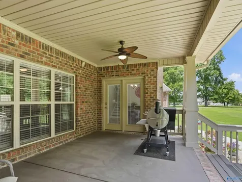 198 Worthington Lane Guntersville AL 35976