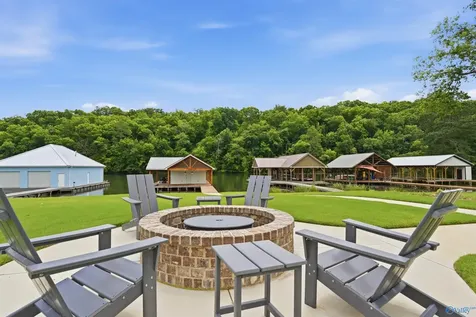 133 Anchor Avenue Guntersville AL 35976