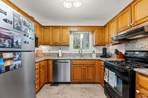 292 Point Of Pines Guntersville AL 35976
