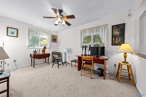 292 Point Of Pines Guntersville AL 35976
