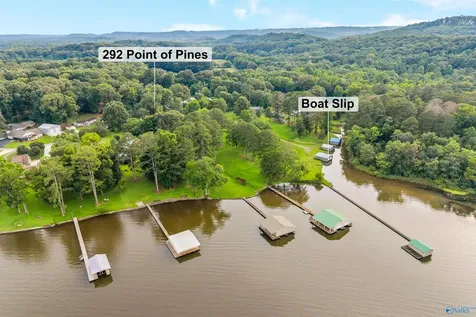 292 Point Of Pines Guntersville AL 35976