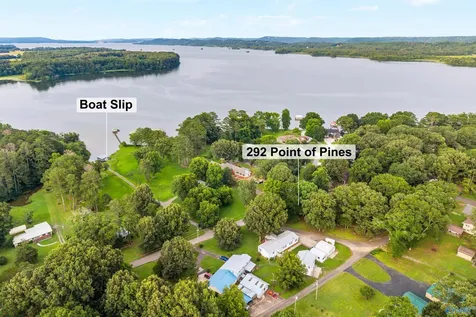 292 Point Of Pines Guntersville AL 35976