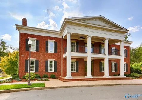 8 Angell Street NW Huntsville AL 35806