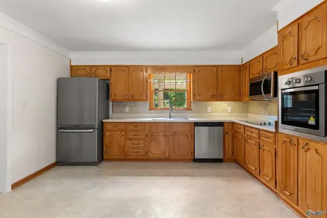 11203 Maplecrest Drive SE Huntsville AL 35803
