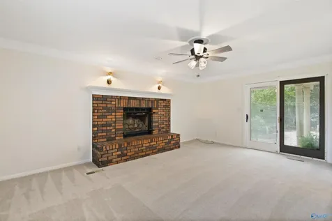 11203 Maplecrest Drive SE Huntsville AL 35803