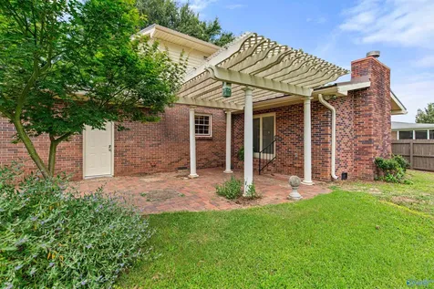 11203 Maplecrest Drive SE Huntsville AL 35803