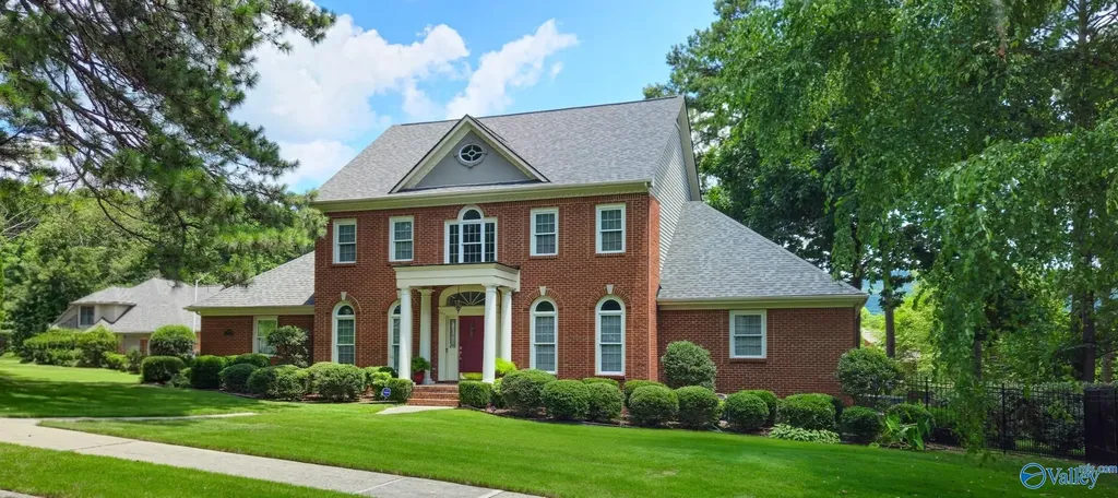 2200 SE Honey Locust Lane SE Huntsville AL 35803