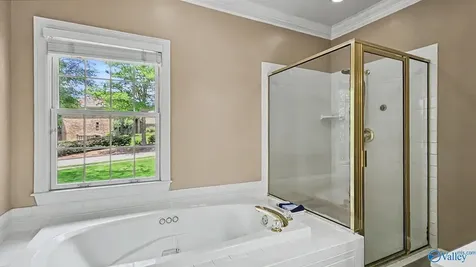 2200 SE Honey Locust Lane SE Huntsville AL 35803