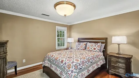 2200 SE Honey Locust Lane SE Huntsville AL 35803
